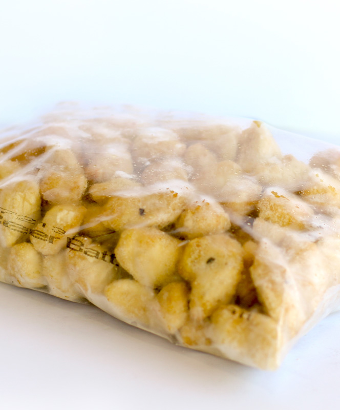 10 lb. Beer Battered White Cheddar Cheese Curds (4/2.5lb bags