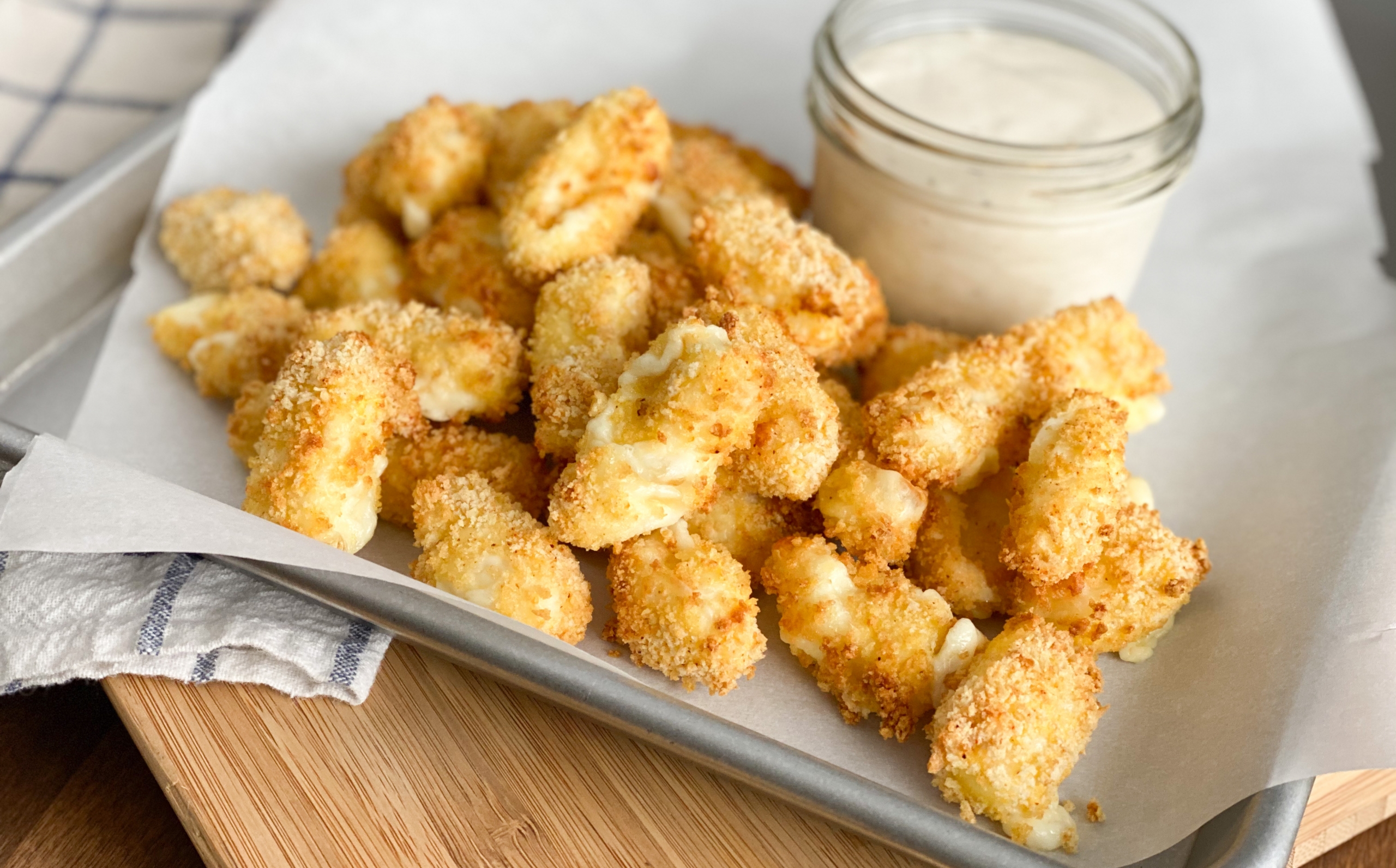 Air Fryer Cheese Curds