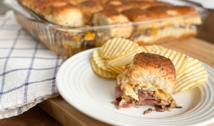 Cheesy Roast Beef Sliders